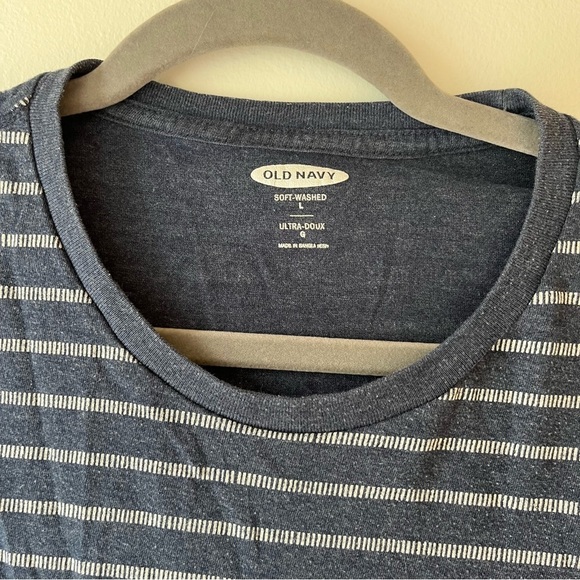 Old Navy Men’s Navy Gray Striped Soft-Washed T-Shirt Large Casual Comfort Tee - Picture 2 of 9